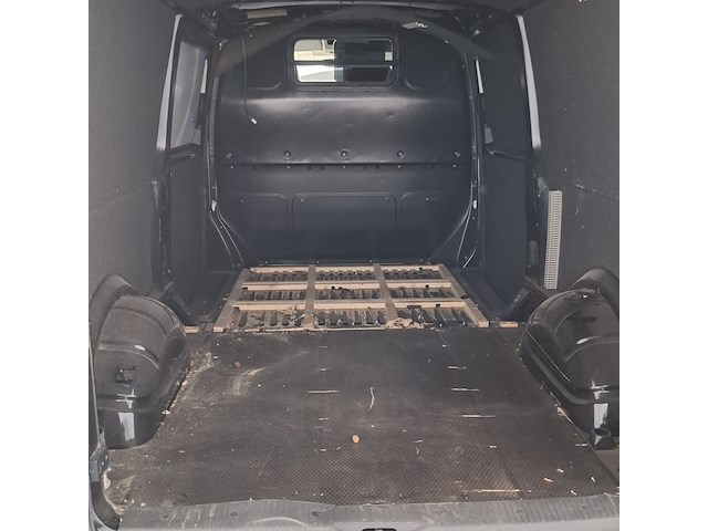 Bedrijfsauto, volkswagen, transporter - afbeelding 15 van  26