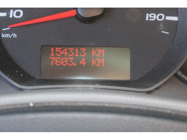 Bedrijfsbus nissan nv400 f35.13. met kilometerstand 154.313 km en kenteken vf-935-x. datum eerste tenaamste... - afbeelding 13 van  15