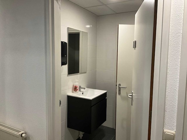 Bedrijfsgebouw 1074m2 - afbeelding 62 van  95