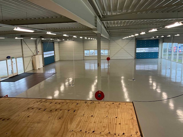Bedrijfsgebouw 1074m2 - afbeelding 93 van  95