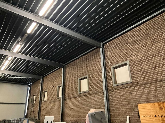 Bedrijfshal met staalconstructie 25x13 meter (325m2) - afbeelding 8 van  12