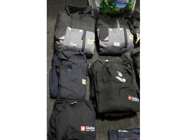 Bedrijfskleding, partij o.a. broeken, jassen, t-shirts, poloshirts & vesten - afbeelding 6 van  9