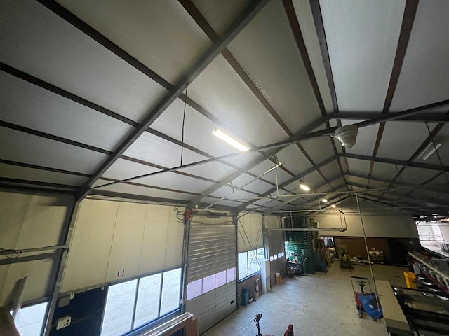 Bedrijfsruimte (443m2) - afbeelding 2 van  9