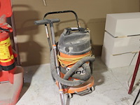 Bedrijfsstofzuiger boels. - afbeelding 1 van  2