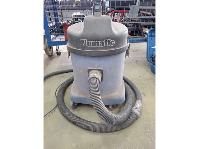 Bedrijfstofzuiger numatic - afbeelding 2 van  3