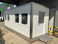Bedrijfsunit met rvs technische installatie - afbeelding 14 van  19