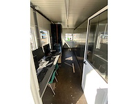 Bedrijfsunit met rvs technische installatie - afbeelding 16 van  19