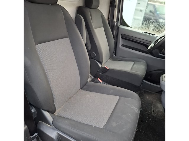 Bedrijfswagen citroën, jumpy 2.0 bluehdi 180 - afbeelding 31 van  72