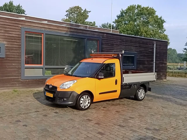 Bedrijfswagen, fiat, doblò 1.3 multijet maxi met openlaadbak, 1.3 multijet maxi, 2012 - afbeelding 1 van  28