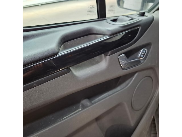 Bedrijfswagen, ford, transit custom 300 2.0 tdci l2h1 limited dc, 2018 - afbeelding 31 van  75