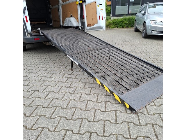 Bedrijfswagen, ford, transit custom, 330 2.2 tdci l2h2 trend, 2016 - afbeelding 27 van  39