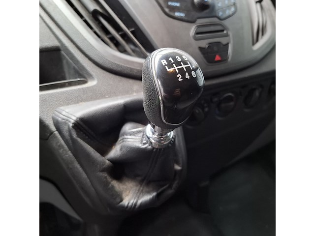 Bedrijfswagen, ford, transit - afbeelding 24 van  54