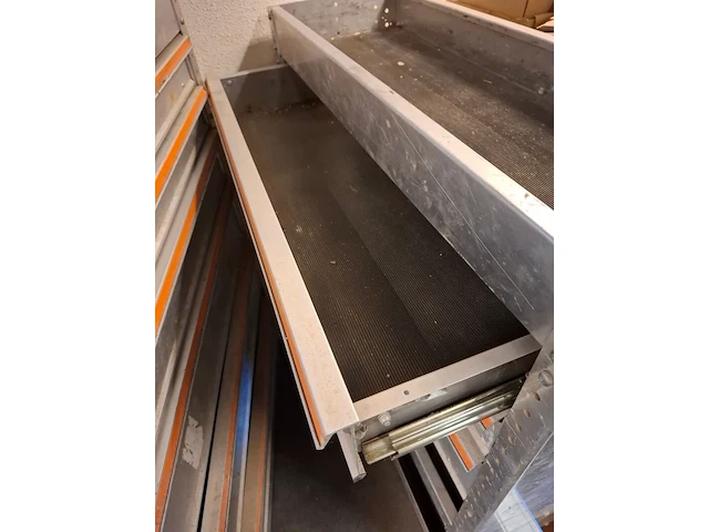 Bedrijfswagen inrichting finnerup - afbeelding 6 van  8