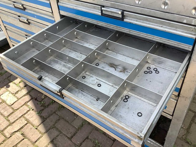 Bedrijfswagen inrichting - afbeelding 4 van  5