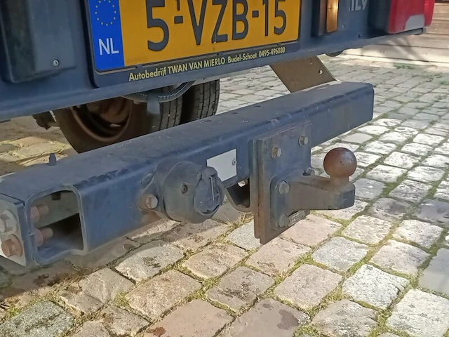 Bedrijfswagen, iveco, daily 35c15d met openlaadbak en laadkraan maxilift, 2012 - afbeelding 17 van  35