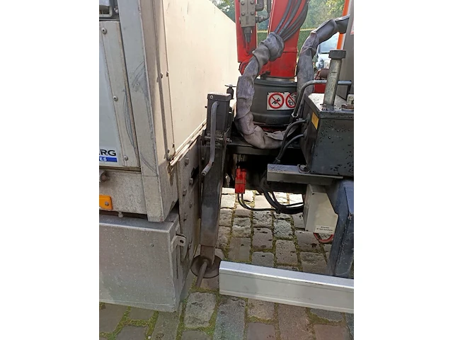 Bedrijfswagen, iveco, daily 35c15d met openlaadbak en laadkraan maxilift, 2012 - afbeelding 18 van  35