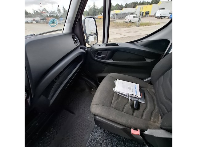 Bedrijfswagen, iveco, daily 35s15v 2.3 410, 2016 - afbeelding 20 van  39