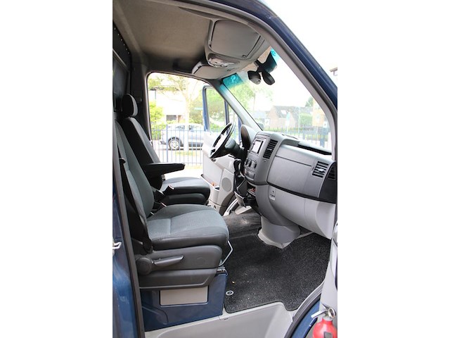 Bedrijfswagen mercedes benz sprinter met kenteken vb-024-k. datum 1e toelating 21-1-2013. apk vervaldatum 1... - afbeelding 2 van  21
