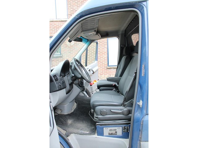 Bedrijfswagen mercedes benz sprinter met kenteken vb-024-k. datum 1e toelating 21-1-2013. apk vervaldatum 1... - afbeelding 18 van  21