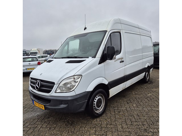 Bedrijfswagen mercedes-benz, sprinter - afbeelding 1 van  1