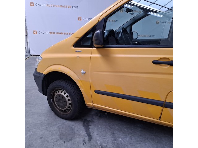 Bedrijfswagen, mercedes-benz, vito - afbeelding 2 van  56