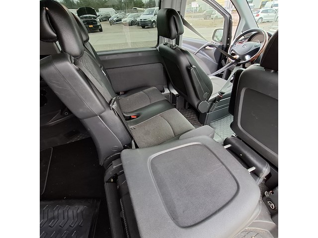 Bedrijfswagen, mercedes, viano - afbeelding 33 van  51