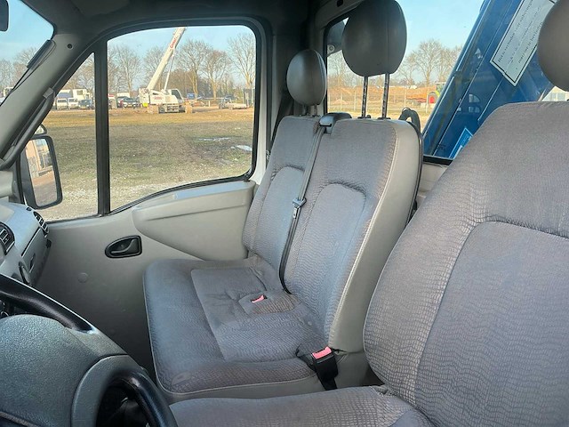 Bedrijfswagen met laadkraan - afbeelding 11 van  20