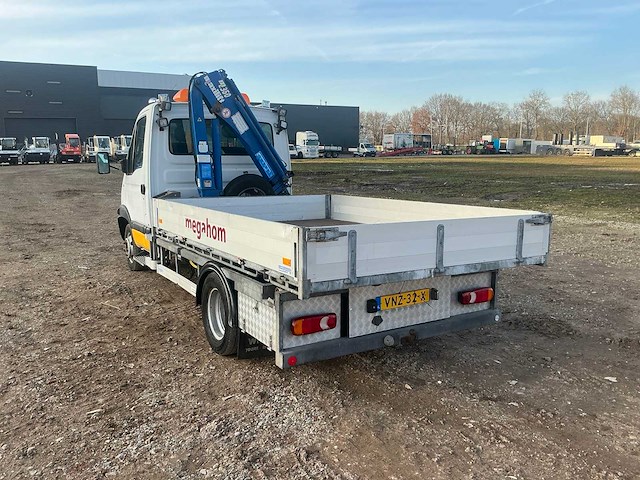 Bedrijfswagen met laadkraan - afbeelding 16 van  20