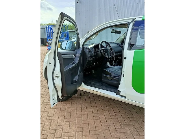Bedrijfswagen met openlaadbak, isuzu, d-max met laadkraan maxilift, 2.5 single cab l, 2014 - afbeelding 2 van  45