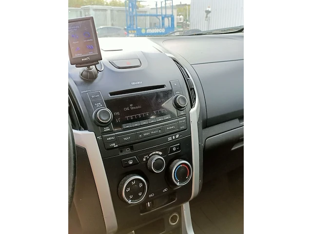 Bedrijfswagen met openlaadbak, isuzu, d-max met laadkraan maxilift, 2.5 single cab l, 2014 - afbeelding 9 van  45