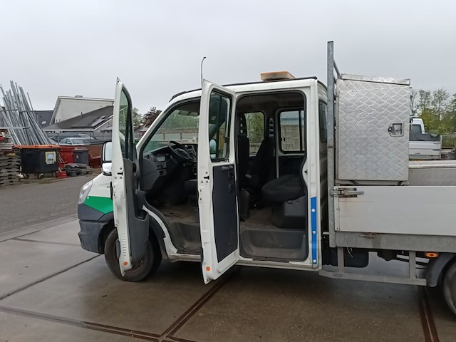 Bedrijfswagen met openlaadbak, iveco, daily 29l13, 29 l 13 d 345 - afbeelding 5 van  36