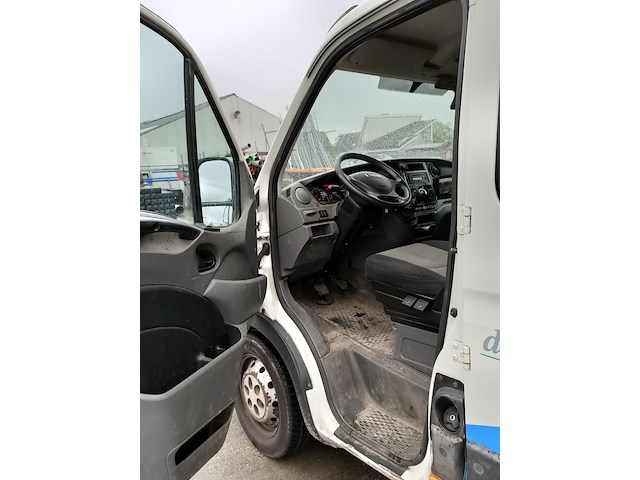 Bedrijfswagen met openlaadbak, iveco, daily 29l13, 29 l 13 d 345 - afbeelding 6 van  36