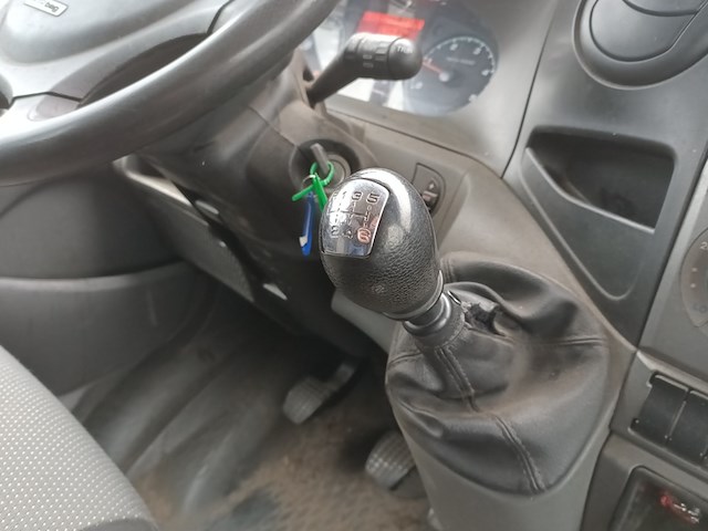 Bedrijfswagen met openlaadbak, iveco, daily 29l13, 29 l 13 d 345 - afbeelding 13 van  36