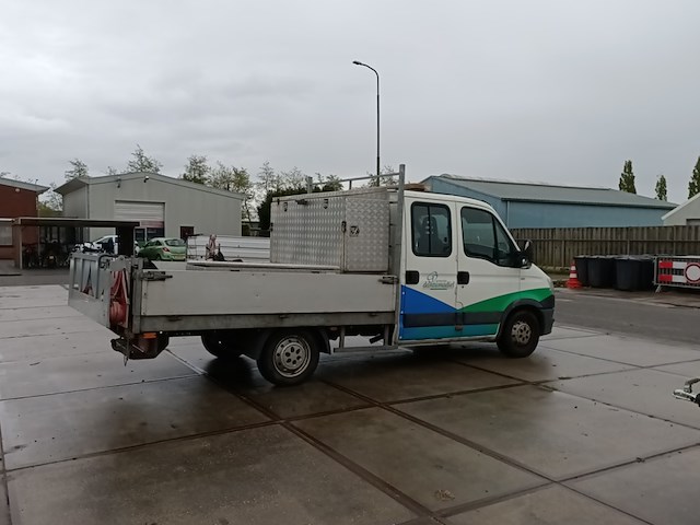 Bedrijfswagen met openlaadbak, iveco, daily 29l13, 29 l 13 d 345 - afbeelding 36 van  36