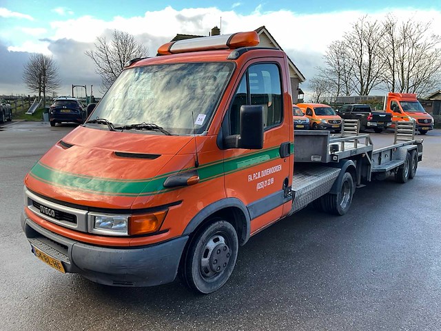 Bedrijfswagen met oplegger - afbeelding 1 van  28