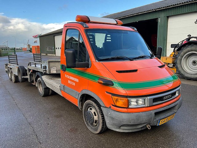 Bedrijfswagen met oplegger - afbeelding 12 van  28