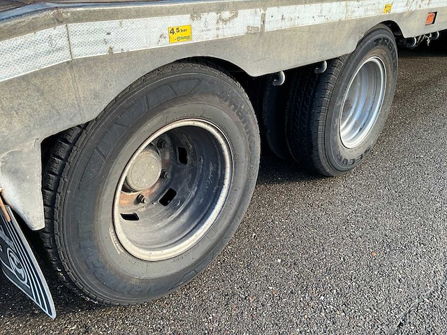 Bedrijfswagen met oplegger - afbeelding 13 van  26