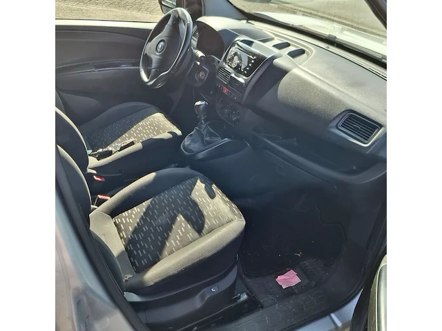 Bedrijfswagen, opel, combo, 2018 - afbeelding 2 van  16