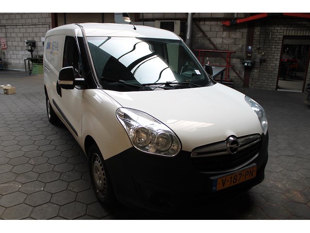 Bedrijfswagen opel combo met kenteken v-187-pn. datum eerste toelating 12-06-2018. vervaldatum apk 22-03-20... - afbeelding 5 van  12
