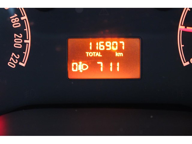 Bedrijfswagen opel combo met kenteken v-187-pn. datum eerste toelating 12-06-2018. vervaldatum apk 22-03-20... - afbeelding 10 van  12