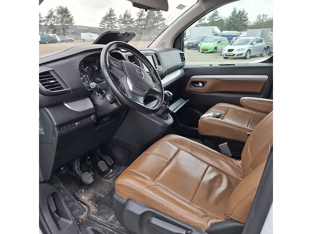 Bedrijfswagen, opel, vivaro, 2.0 cdti l3h1 dc innovation, 2021 - afbeelding 21 van  22