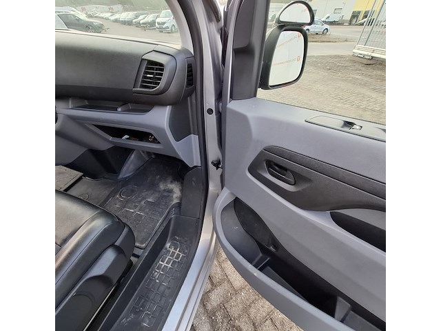 Bedrijfswagen, opel, vivaro, 2020 - afbeelding 31 van  43