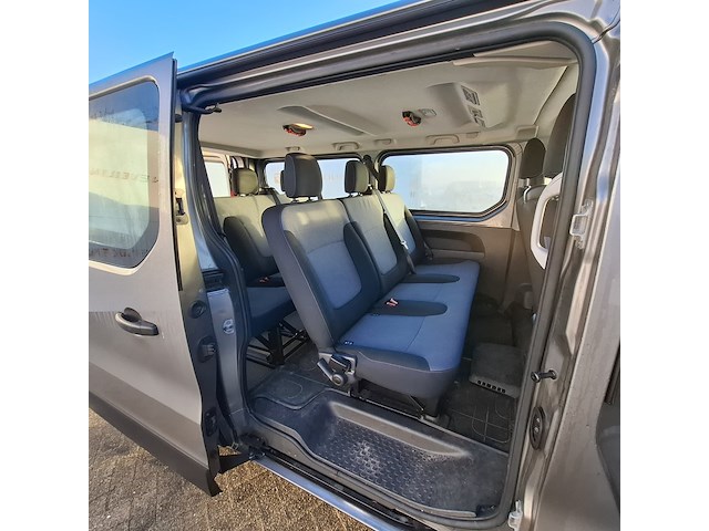 Bedrijfswagen, opel, vivaro - afbeelding 28 van  46