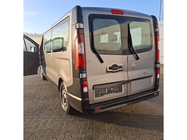 Bedrijfswagen, opel, vivaro - afbeelding 37 van  46