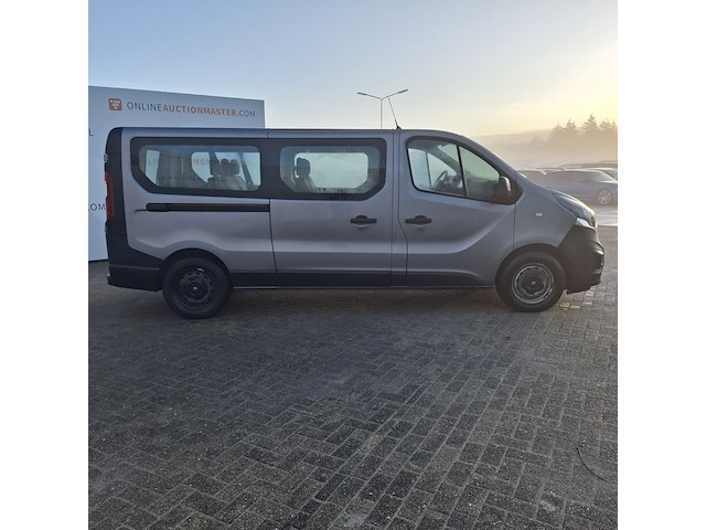 Bedrijfswagen, opel, vivaro - afbeelding 34 van  46