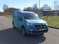 Bedrijfswagen, peugeot, 4x4 dangel, 120 1.6 bluehdi 100 l1 premium pack s&s, 2017 - afbeelding 2 van  33