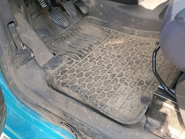 Bedrijfswagen, peugeot, 4x4 dangel, 120 1.6 bluehdi 100 l1 premium pack s&s, 2017 - afbeelding 8 van  33