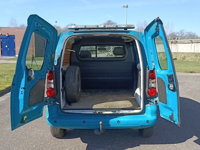 Bedrijfswagen, peugeot, 4x4 dangel, 120 1.6 bluehdi 100 l1 premium pack s&s, 2017 - afbeelding 18 van  33