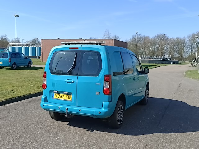 Bedrijfswagen, peugeot, 4x4 dangel, 120 1.6 bluehdi 100 l1 premium pack s&s, 2017 - afbeelding 31 van  33