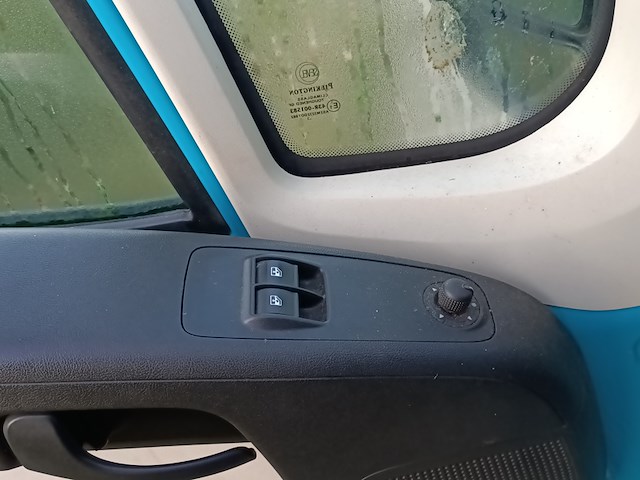 Bedrijfswagen peugeot, boxer 2.2 hdi pickup, bouwjaar 2013 - afbeelding 2 van  31